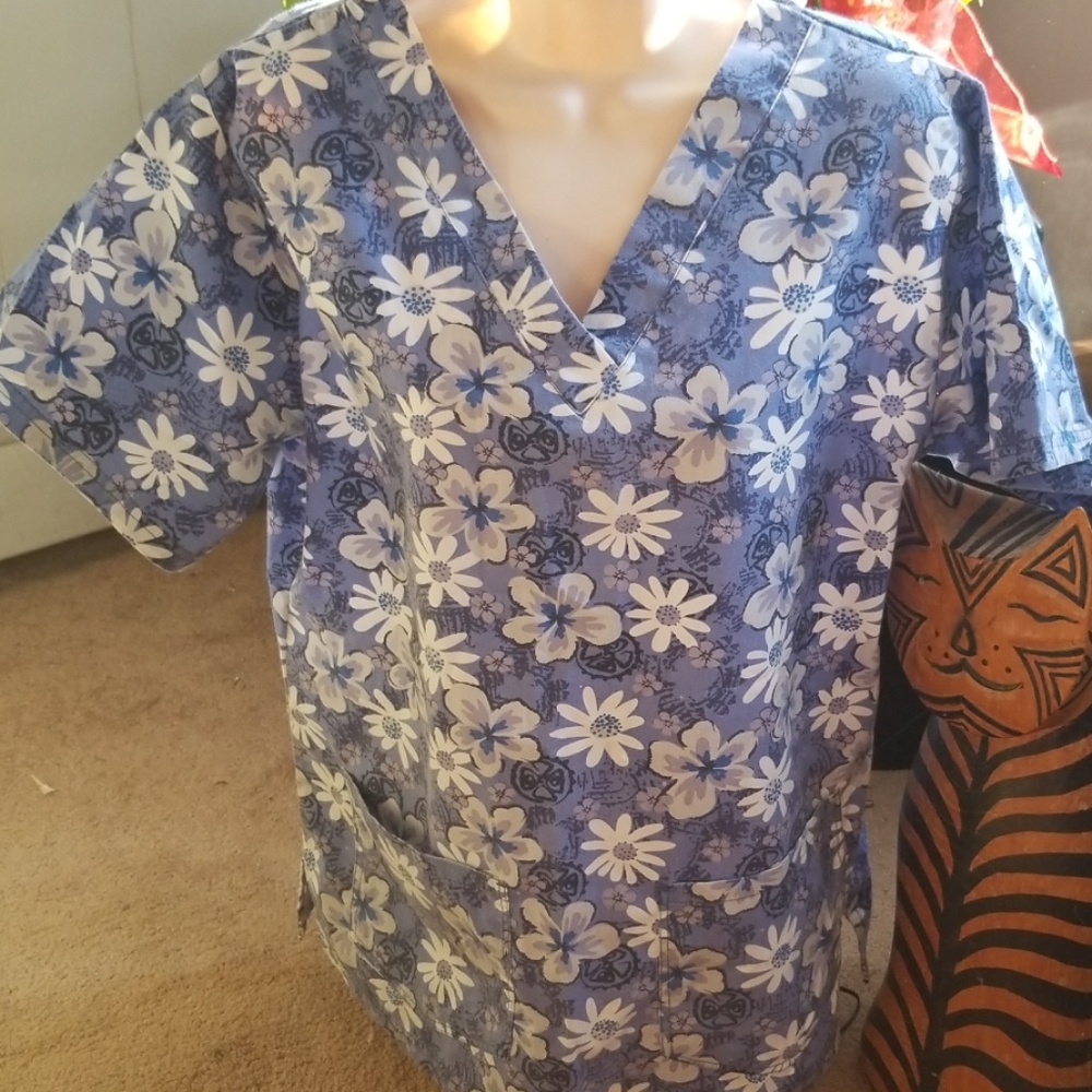 Scrub Top